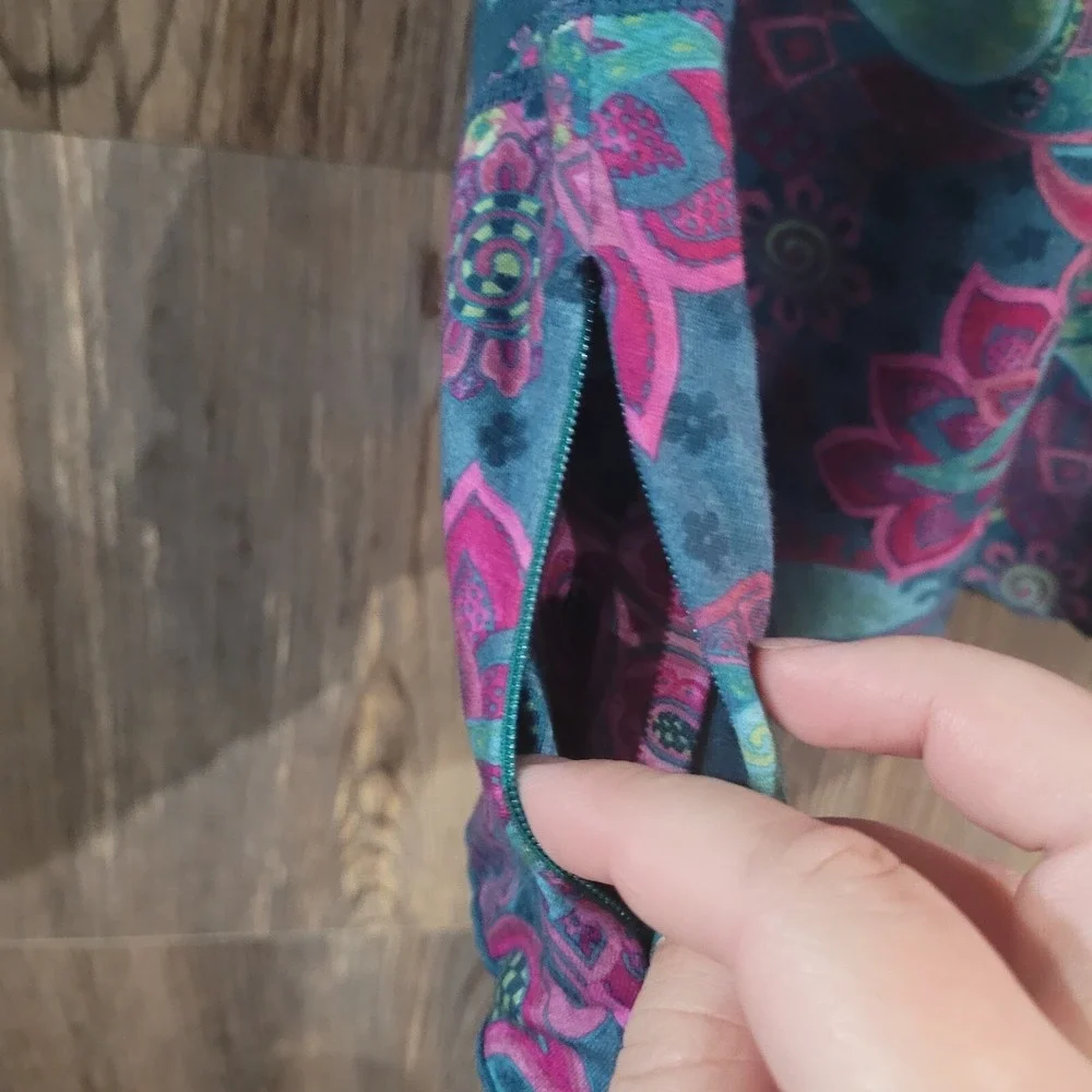 VTG Title Nine Athletic Dress M Floral Paisley Faux Roll Tab Slv Scalloped Hem - Picture 8 of 12